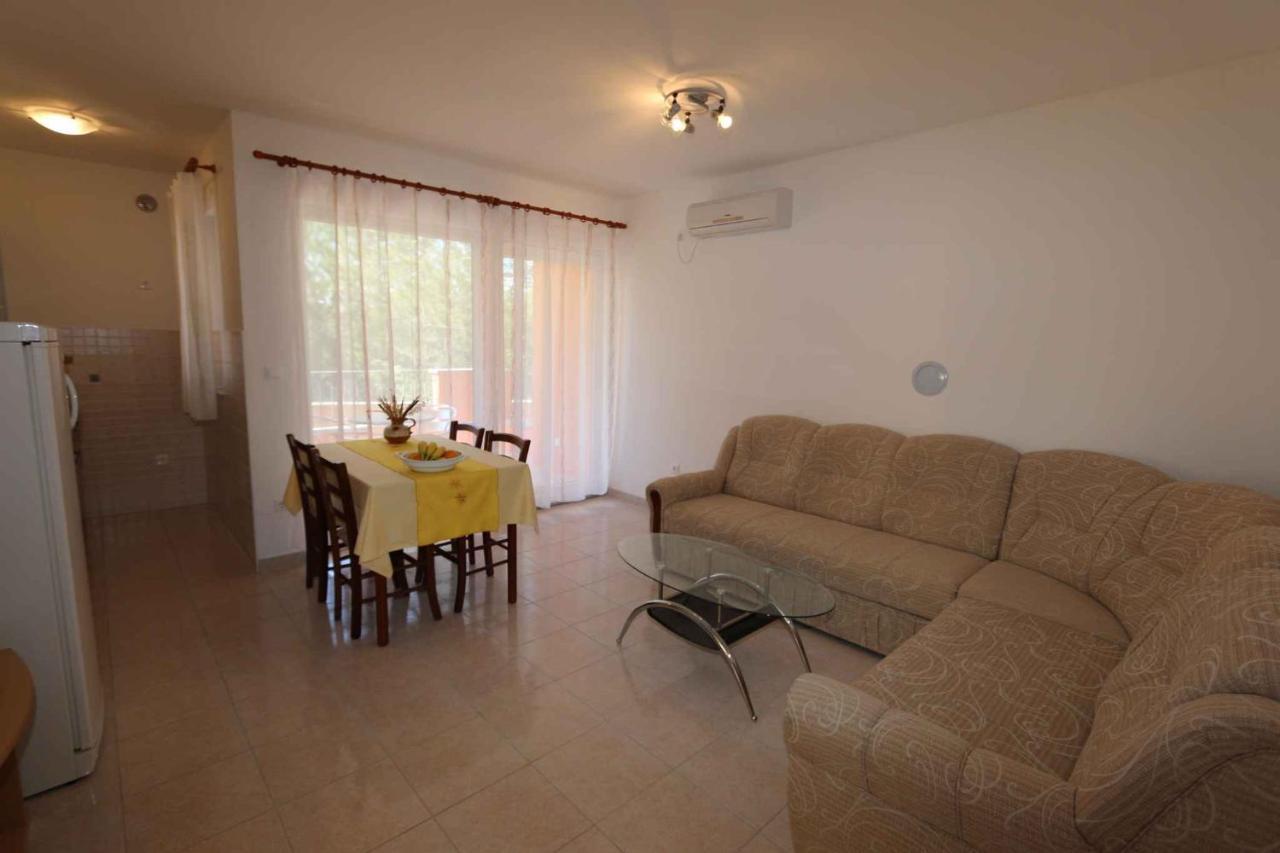 Apartments in Silo/Insel Krk 13430 Exterior foto